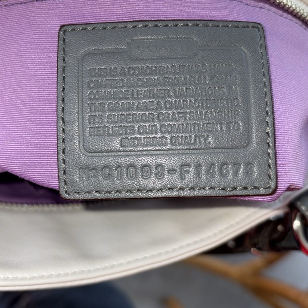 Coach F14673  Soho gallery Tote vintage  shoulder bag   Leather white/ deep gray - Picture 5 of 17